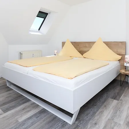 Robbe Im Haus Nordst